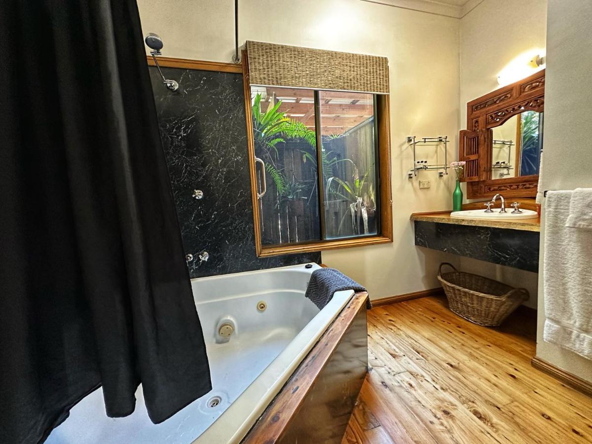 Crater Lakes Rainforest Cottages Yungaburra Eksteriør bilde