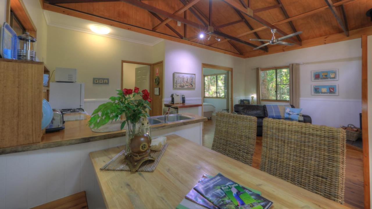 Crater Lakes Rainforest Cottages Yungaburra Eksteriør bilde